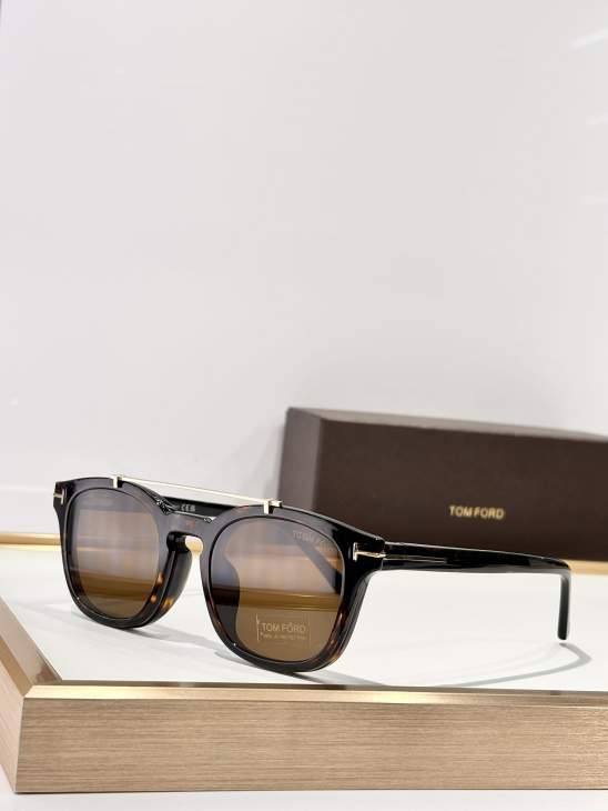 Picture of Tom Ford Sunglasses _SKUfw75732093fw